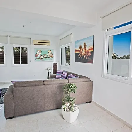 Mesogi, Modern 3bdr Villa, Close To Fig Tree Bay Willa