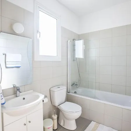 Mesogi, Modern 3bdr Villa, Close To Fig Tree Bay *