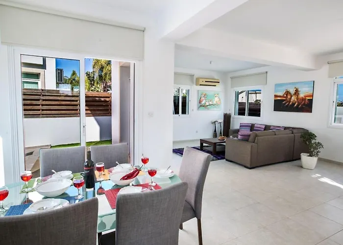 Mesogi, Modern 3bdr Villa, Close To Fig Tree Bay * 프로타라스